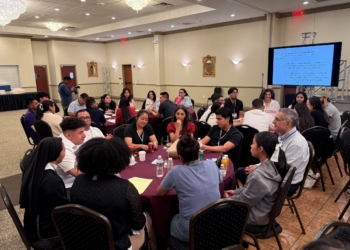 Foto cortesía
Andrés Arango se une a jóvenes líderes latinos de Nueva Jersey y Pensilvania en el Encuentro de la Región III en Filadelfia.