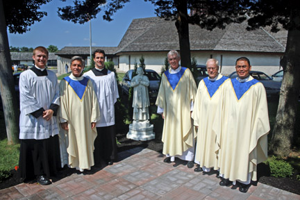 stjohnvprayergarden-web