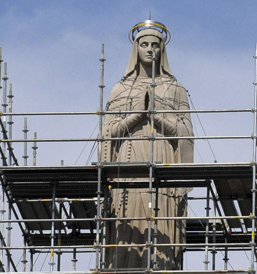 lourdesstatue-web