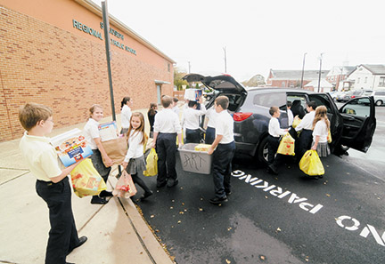 stjosephschoolkidsthanksgivingdonations
