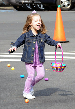 kidswitheggs3-web