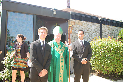 bishopwithseminariancandidates-web