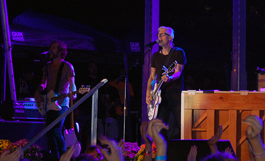 Matt Maher performs to a captive crowd, hands held high, during last month’s Abbey Faith and Music Festival in Paoli, Pa.

Photo Peter G. Sánchez