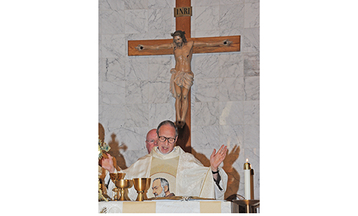 Father Fortunato Grottola, Cap. OFM, superior of the Capuchin Monastery in Pietrelcina, Saint Pio’s hometown in Italy, concelebrates Mass at Our Lady of Pompeii Church, Saint Padre Pio Parish, Vineland, on Sept. 23. Bishop Dennis Sullivan has named the church a diocesan shrine to the saint.


Photo by Alan M. Dumoff