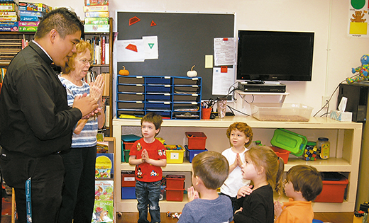 Seminarian Carlo Santa Teresa prays with 3-year-olds in Peg Freer’s class at Saint Andrew the Apostle Parish’s Little Angels Academy in Gibbsboro. Santa Teresa is currently one of two diocesan seminarians on his Pastoral Year of seminarian formation, experiencing the life of a parish priest.


Photo by Peter G. Sánchez