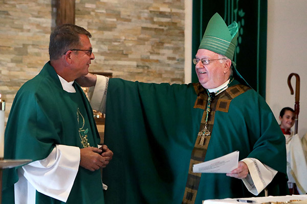 Bishop Dennis Sullivan celebrates Installation Mass for Father Piotr Szamocki at Saint Maximilian Kolbe Parish, Church of the Resurrection in Marmora, Saturday, Sept. 16, 2023. (Lori M. Nichols)