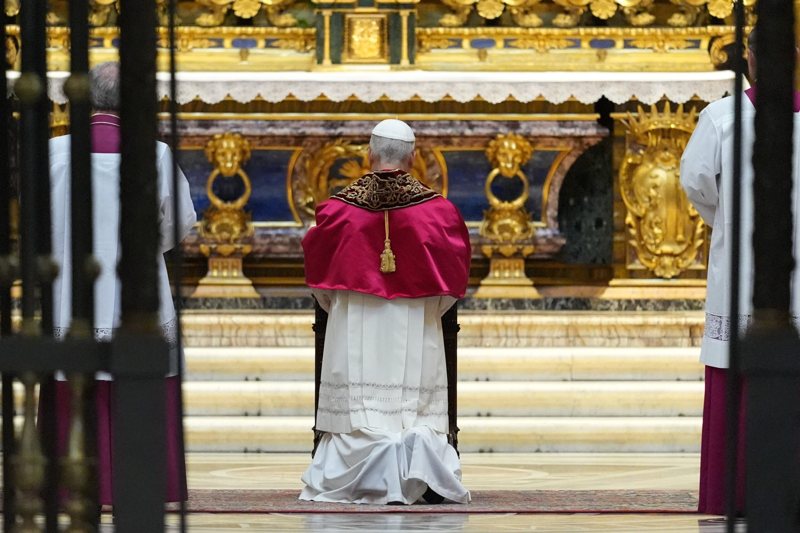 Pope Leo XIV prays before the "Salus Populi Romani," ("Salvation of the Roman People"), a Marian icon in a chapel of the Basilica of St. Mary Major in Rome, May 25, 2025. (CNS photo/Lola Gomez)