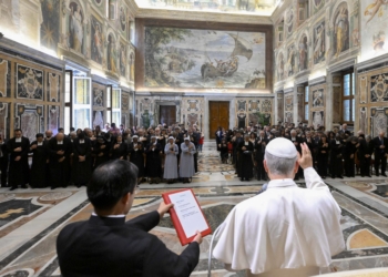 Pope Leo XIV leads an audience with members of the De La Salle Christian Brothers at the Vatican May 15, 2025. (CNS photo/Vatican Media)

Pope Leo XIV greets Brother Armin Altamirano Luistro, superior of the De La Salle Christian Brothers, during an audience with members of the order at the Vatican May 15, 2025. (CNS photo/Vatican Media)