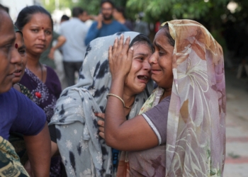 A family member cries upon hearing the news of her brother who died when the Air India Boeing 787 Dreamliner plane crashed in Ahmedabad, India, June 12, 2025. The flight crashed midday shortly after takeoff from Ahmedabad airport with more than 240 people on board. (OSV News photo/Amit Dave, Reuters)