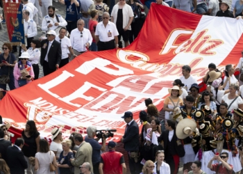 A group of people from the Peruvian city of Monsefú in the province of Chiclayo, where the pope had served as bishop for eight years, holds a sign wishing Pope Leo XIV a happy birthday as they join the pope for the recitation of the Angelus prayer in St. Peter's Square at the Vatican Sept. 14, 2025. (CNS photo/Vatican Media)