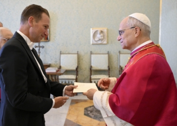 POPE-AMBASSADOR-BURCH