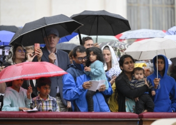 POPE-MASS-MIGRANTS-MISSION