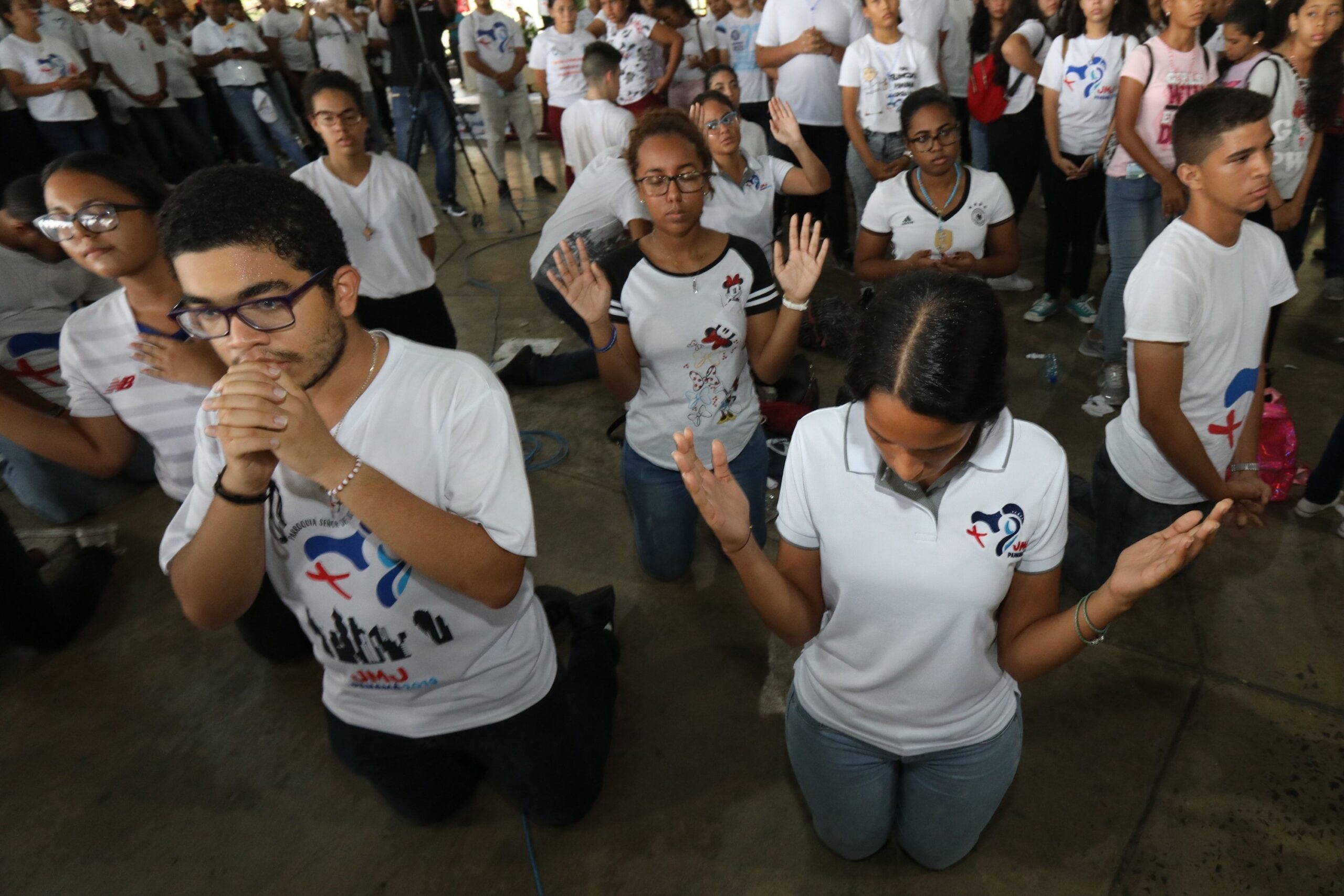 Youths pray during a vigil for young people at the Church of Christ the Redeemer April 22, 2018, outside Panama City. (OSV News photo/Bob Roller)