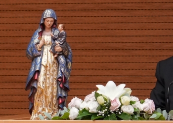 A statue of Mary and the Child Jesus is displayed during the presentation of the doctrinal note “Mater Populi Fidelis” (“Mother of the Faithful People of God”) at the General Curia of the Society of Jesus in Rome Nov. 4, 2025. The document, published by the Dicastery for the Doctrine of the Faith, explores Mary’s cooperation in the work of salvation. (CNS photo/Lola Gomez)