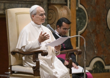 Pope Leo XVI addresses broadcast journalists who produce the TG2 news programs for the Italian state-owned television channel, Rai 2, during a March 16, 2026, audience in the Clementine Hall of the Apostolic Palace at the Vatican. (OSV News photo/Elisabetta Trevisan, Vatican Media)