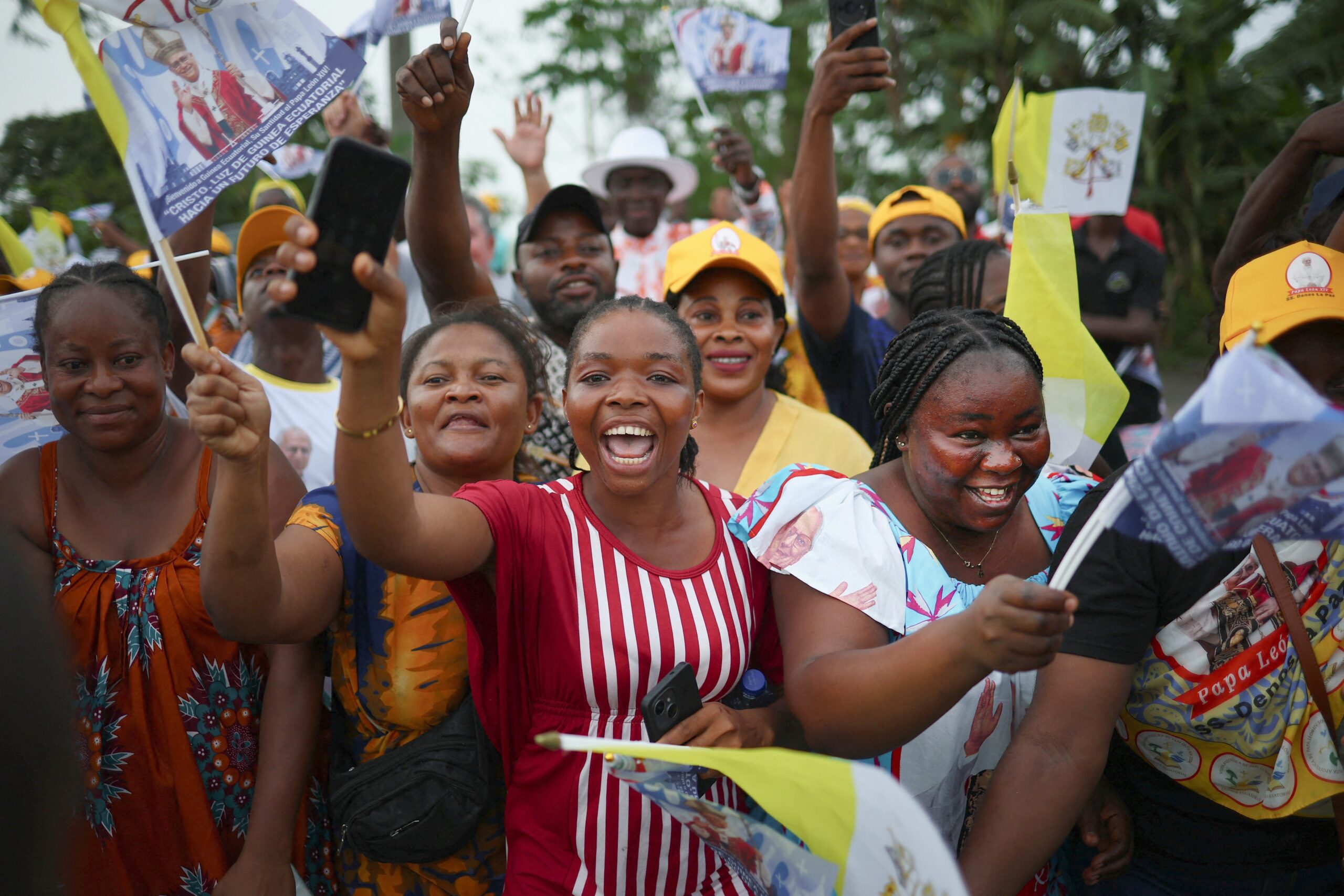 People react as Pope Leo XIV arrives for a visit at Jean Pierre Olie Psychiatric Hospital in Malabo, Equatorial Guinea, April 21, 2026, as he begins his apostolic visit to the African nation. (OSV News photo/Guglielmo Mangiapane, Reuters)