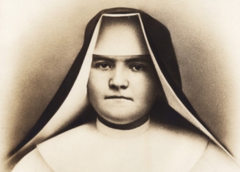 This is an undated portrait of Carmelite Sister Teresia of the Most Holy Trinity, born Teresa Ysseldijk, who died just a little over six years after arriving in the United States from an illness. During a meeting April 27, 2026, with Cardinal Marcello Semeraro, prefect of the Dicastery for the Causes of Saints, the pope signed a decree recognizing the heroic virtues of Sister Teresia. Born in the Netherlands in 1897, she entered the Carmelite Sisters of the Divine Heart of Jesus at the age of 19 and professed her vows in 1919. Eager to join her missionary sisters, the young nun traveled that same year to the United States. (OSV News photo/courtesy stagneshome.com)