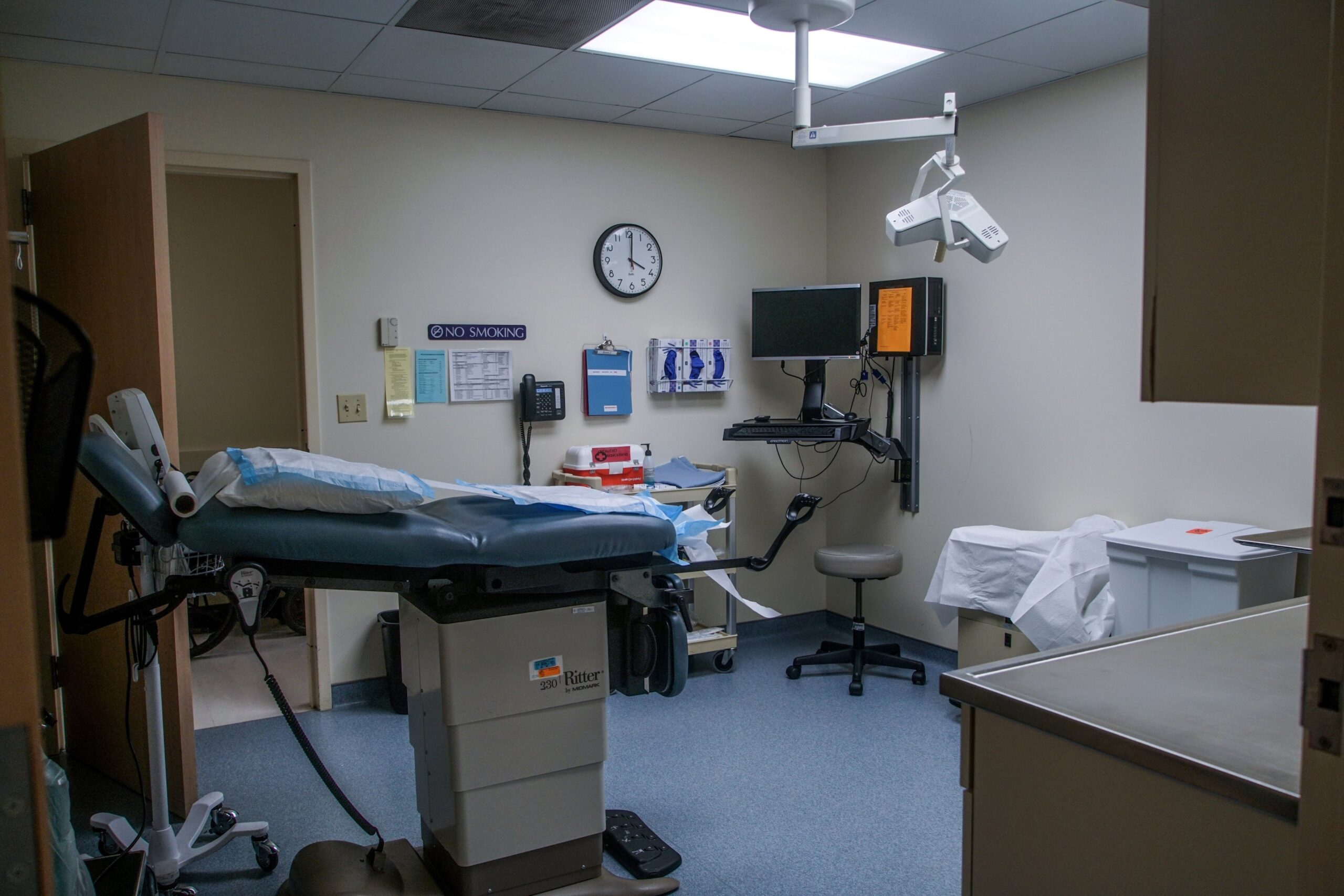 An imaging table is seen inside the Planned Parenthood facility in St. Louis May 28, 2019. Ahead of the July 4, 2026, expiration of the One Big Beautiful Bill Act provision that eliminated funds to health providers who also perform abortions, the U.S. bishops offered their support to legislation that would block federal Title X family-planning grants and funds from going to those entities. (OSV News photo/Lawrence Bryant, Reuters)